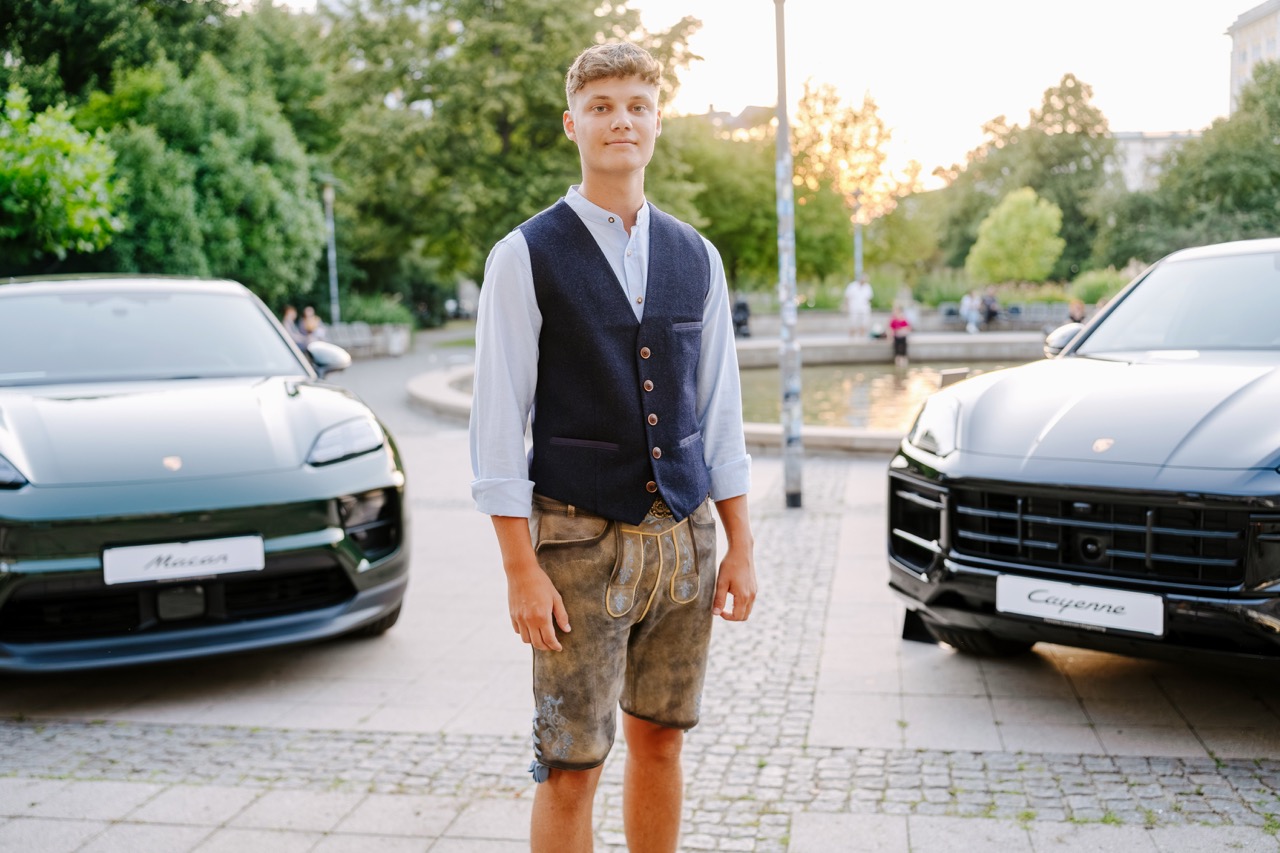 Groß (2025-08-14-1152-Stefan-Deutsch)